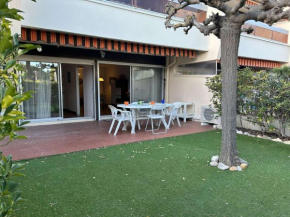 Appartement T2 6 couchages avec jardin privé et terrasse au Grau-du-Roi, à deux pas de la mer - FR-1-250-223